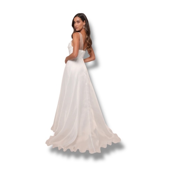 White Organza Embroidered Pleated Maxi Dress NEW Size XL - Picture 2 of 14